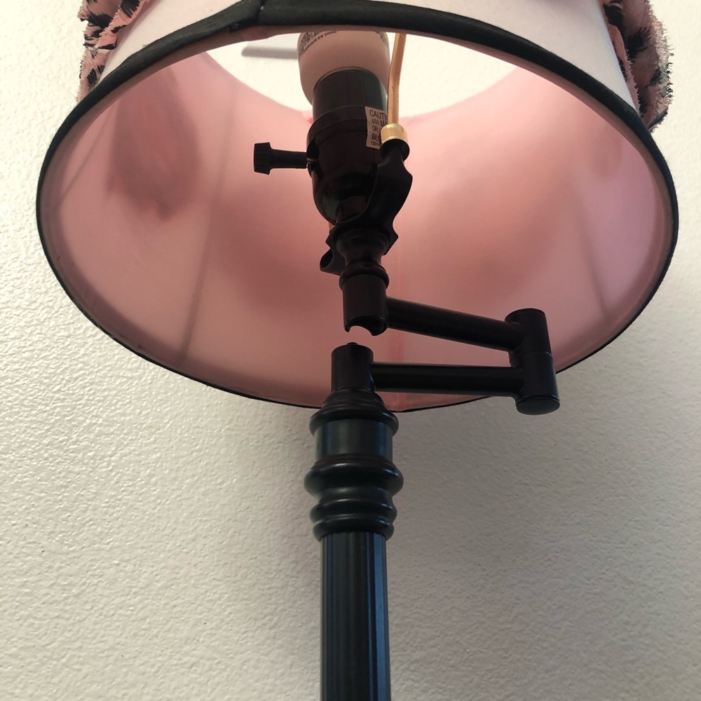 Table Lamp with Pink Lampshade and Decorative Fabric Flowers - Picture 3 of 13